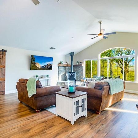 Mystic Mountain Villa, 14 Miles From Yosemite Окхерст Экстерьер фото