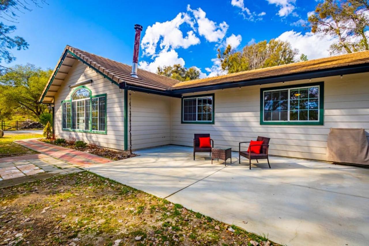 Mystic Mountain Villa, 14 Miles From Yosemite Окхерст Экстерьер фото